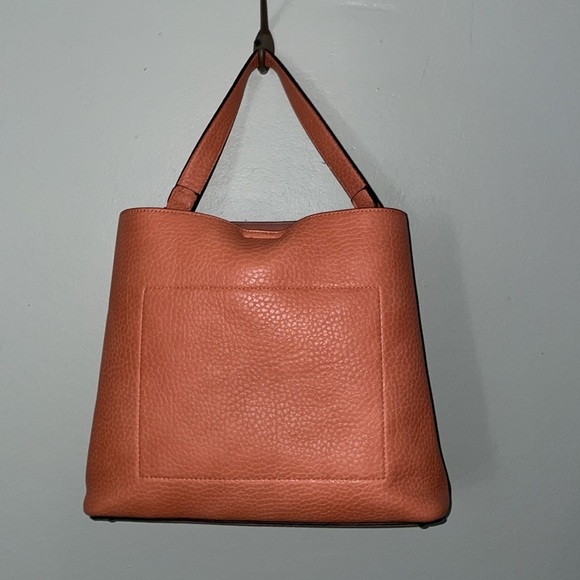 Leather stand up shoulder bag - Picture 4 of 7